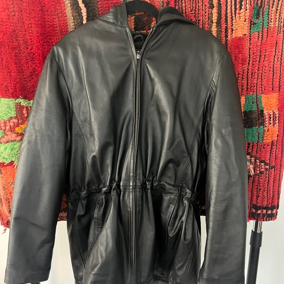 Perfect condition cinched waist black Leather coat 90s 2000s - Picture 1 of 6